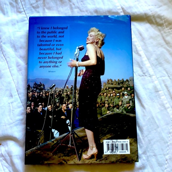 🌸Marilyn: Her Life in Pictures Book🌸 - Picture 3 of 3